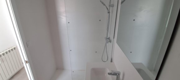 1 bedroom Penthouse in Lleida, Spain No. 180892 3