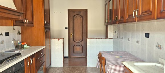 2 rooms Apartment in Genoa, Italy No. 257420 6