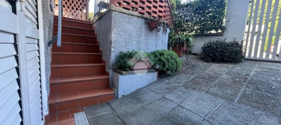 2 bedrooms House in Sarzana, Italy No. 353049 6