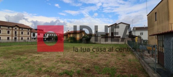 Terreno en Carbonera, Italy 880 m² No. 143634 3