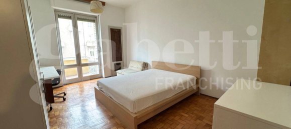 3 bedrooms Apartment in Turin, Italy No. 120389 6