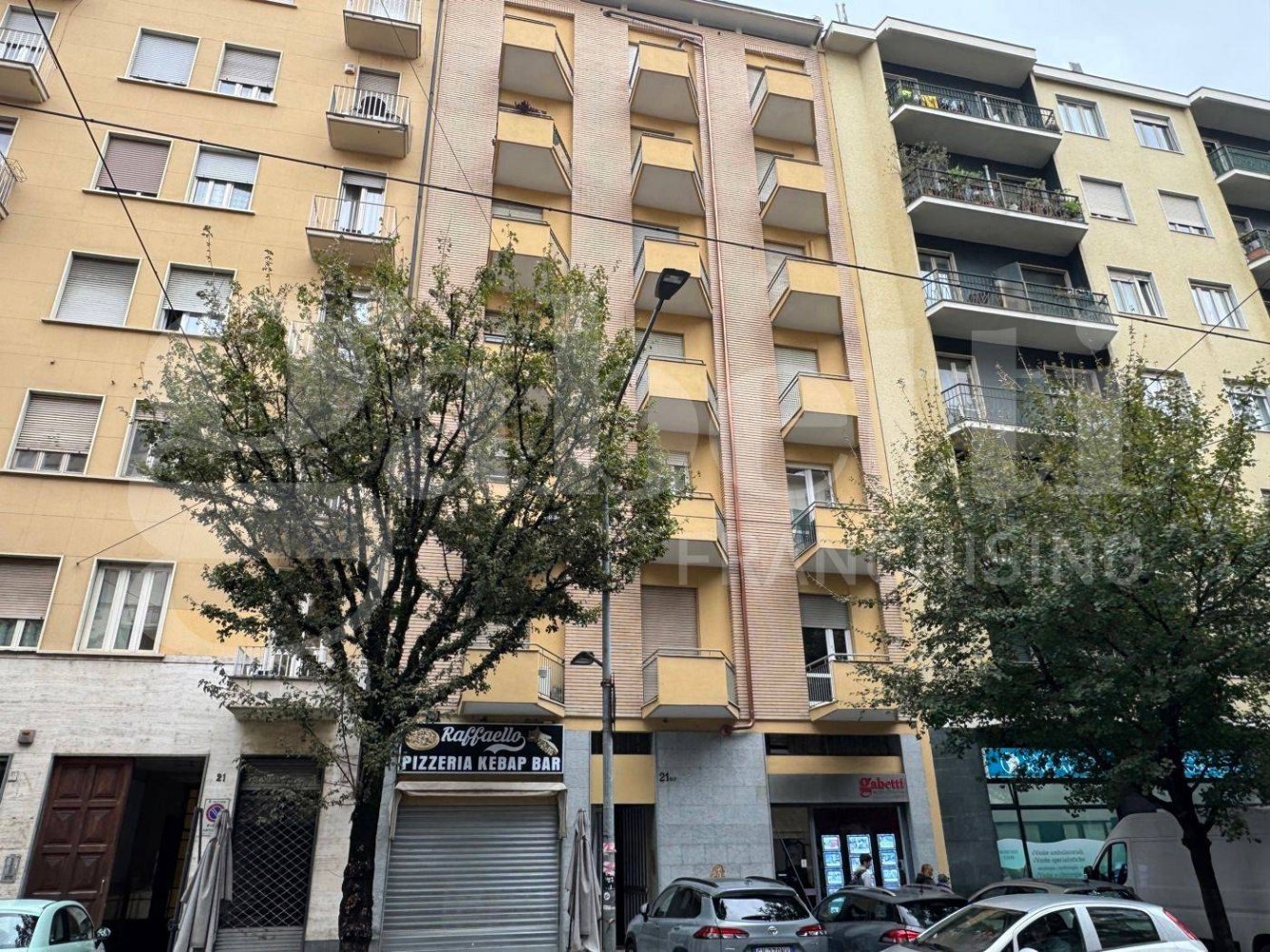 3 bedrooms Apartment in Turin, Italy No. 120389