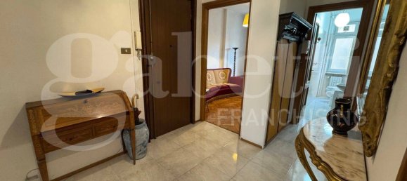 3 bedrooms Apartment in Turin, Italy No. 120389 5