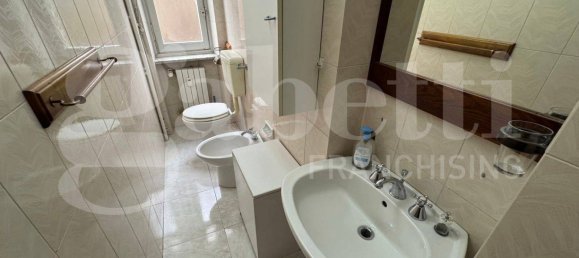 3 bedrooms Apartment in Turin, Italy No. 120389 24