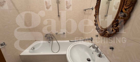 3 bedrooms Apartment in Turin, Italy No. 120389 25