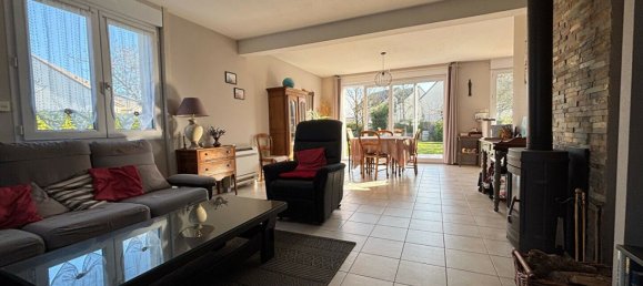 6 Schlafzimmer Haus in Mayenne, France, Nr. 357837 3