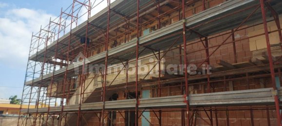 Apartamento de 3 dormitorios en Pulsano, Italy No. 145088 4