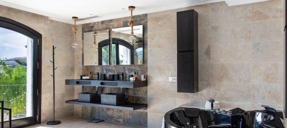 7 bedrooms House in Marbella, Spain No. 125810 25