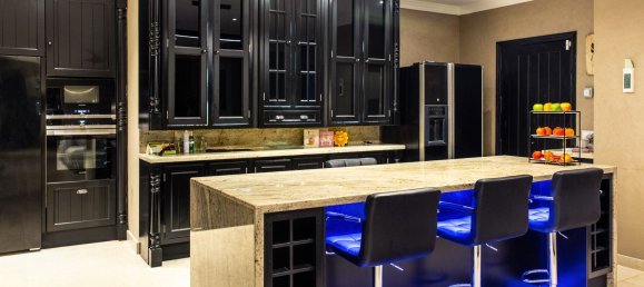 7 bedrooms House in Marbella, Spain No. 125810 8