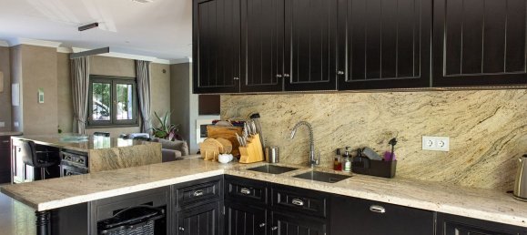 7 bedrooms House in Marbella, Spain No. 125810 6