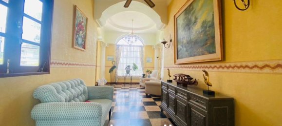 5 bedrooms Villa in Pattaya, Thailand No. 23657 7