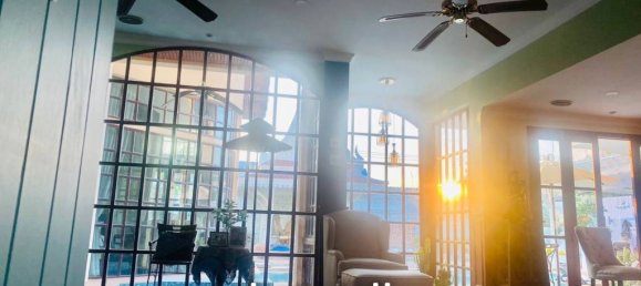 5 bedrooms Villa in Pattaya, Thailand No. 23657 4