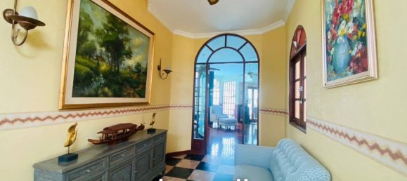 5 bedrooms Villa in Pattaya, Thailand No. 23657 6