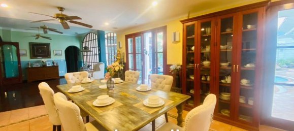 5 bedrooms Villa in Pattaya, Thailand No. 23657 9