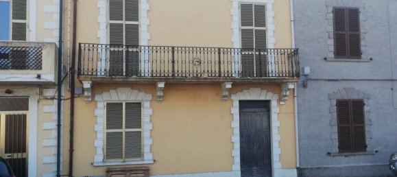 Casa de 8 divisões em Fano, Italy N.º 78353 2