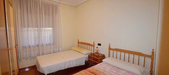 3 bedrooms Villa in Torrevieja, Spain No. 14295 20