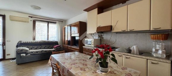 3 bedrooms House in Montegrotto Terme, Italy No. 194114 2