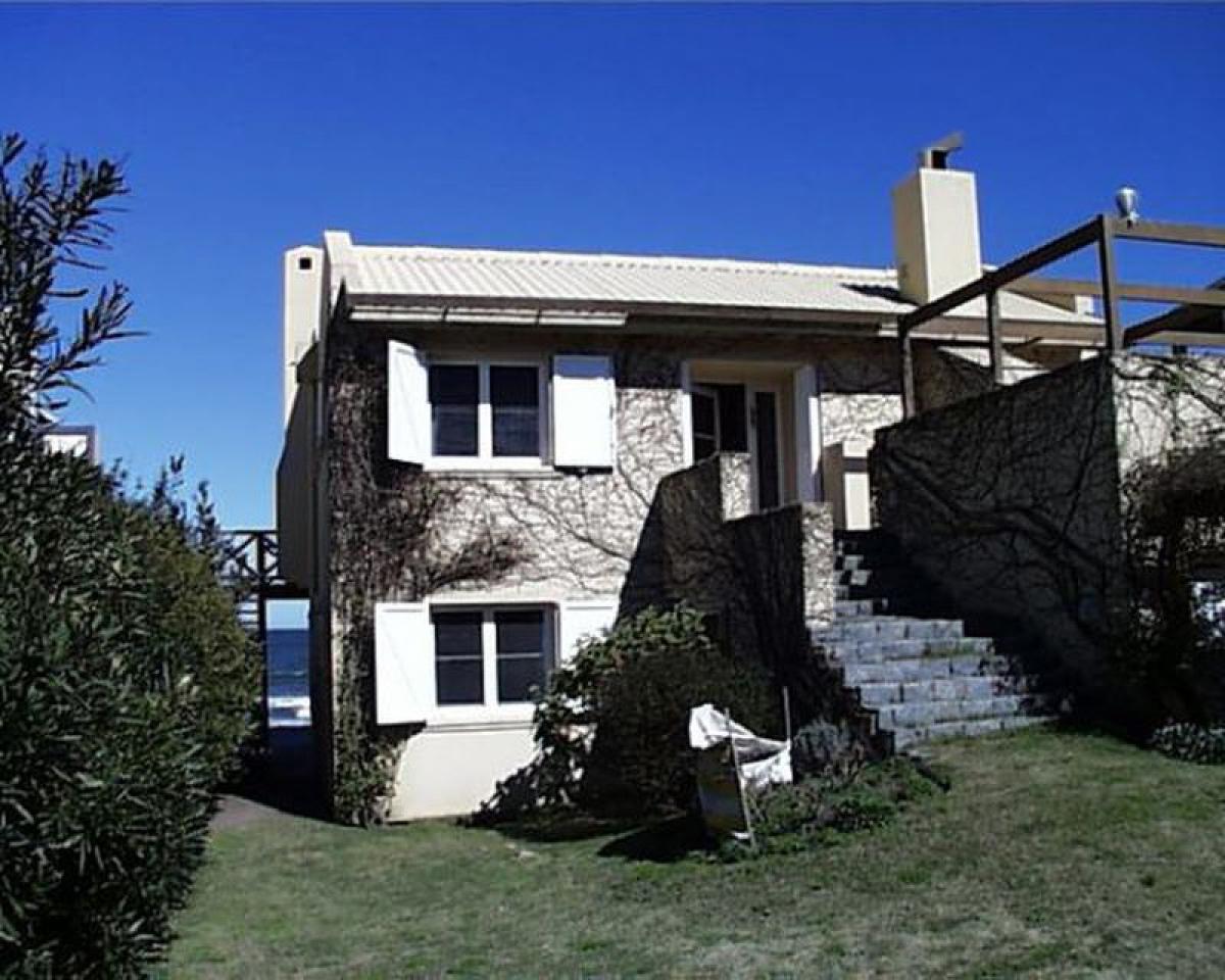 3 bedrooms House in Maldonado, Uruguay No. 363