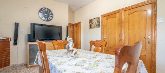 3 bedrooms House in Pedralba, Spain No. 154829 4