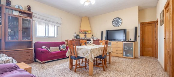 3 bedrooms House in Pedralba, Spain No. 154829 2