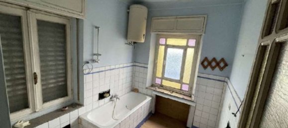 4غرفة شقة في Borgo d'Ale, Italy رقم 43786 5