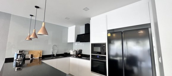 4 chambres house à vendre à Pattaya, Chonburi, Eastern Thailand, Thailand № 70676 8