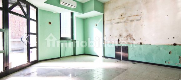2 rooms Commercial property in Rovellasca, Italy No. 303080 7