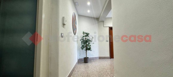Apartamento T2 em Catania, Italy N.º 320231 2