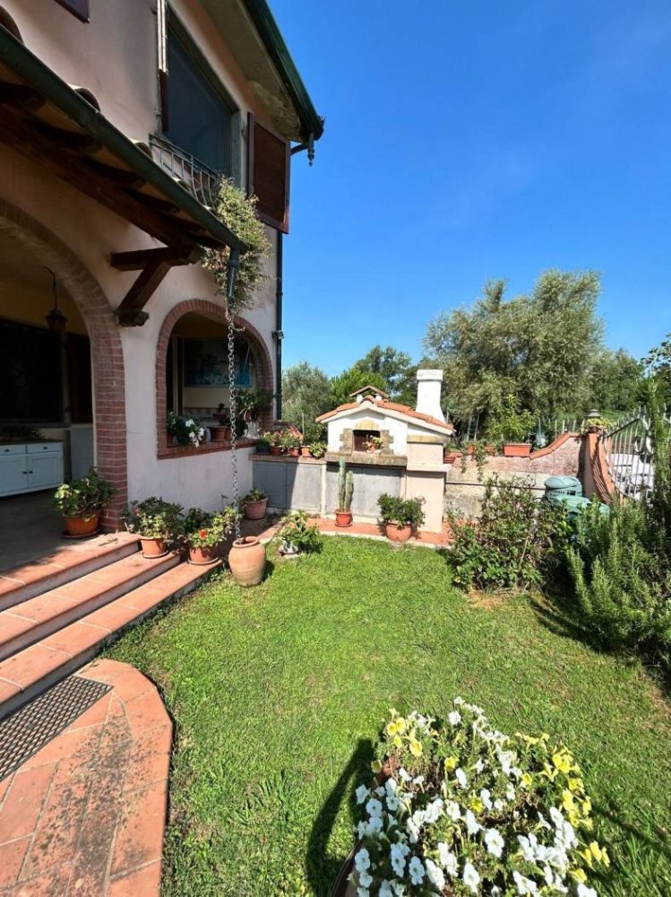 3 chambres Villa à Massarosa, Italy No. 100413