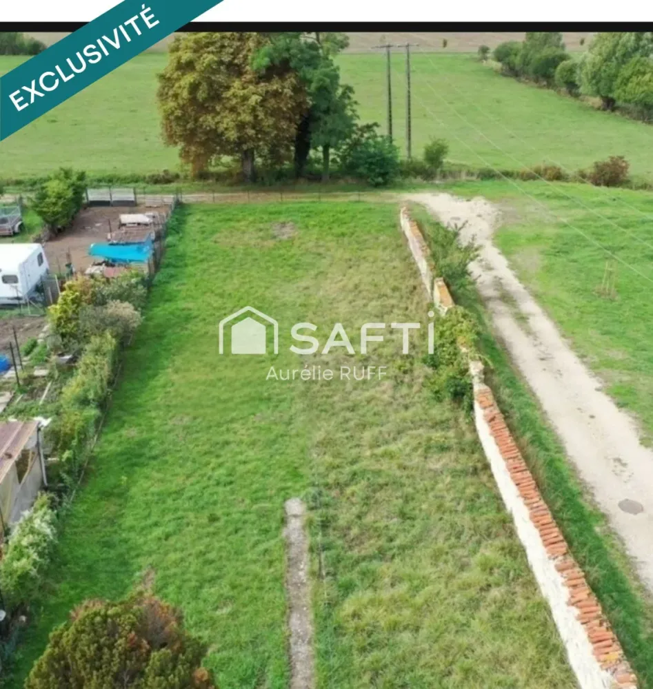 989m² Land in Haboudange, France No. 215754