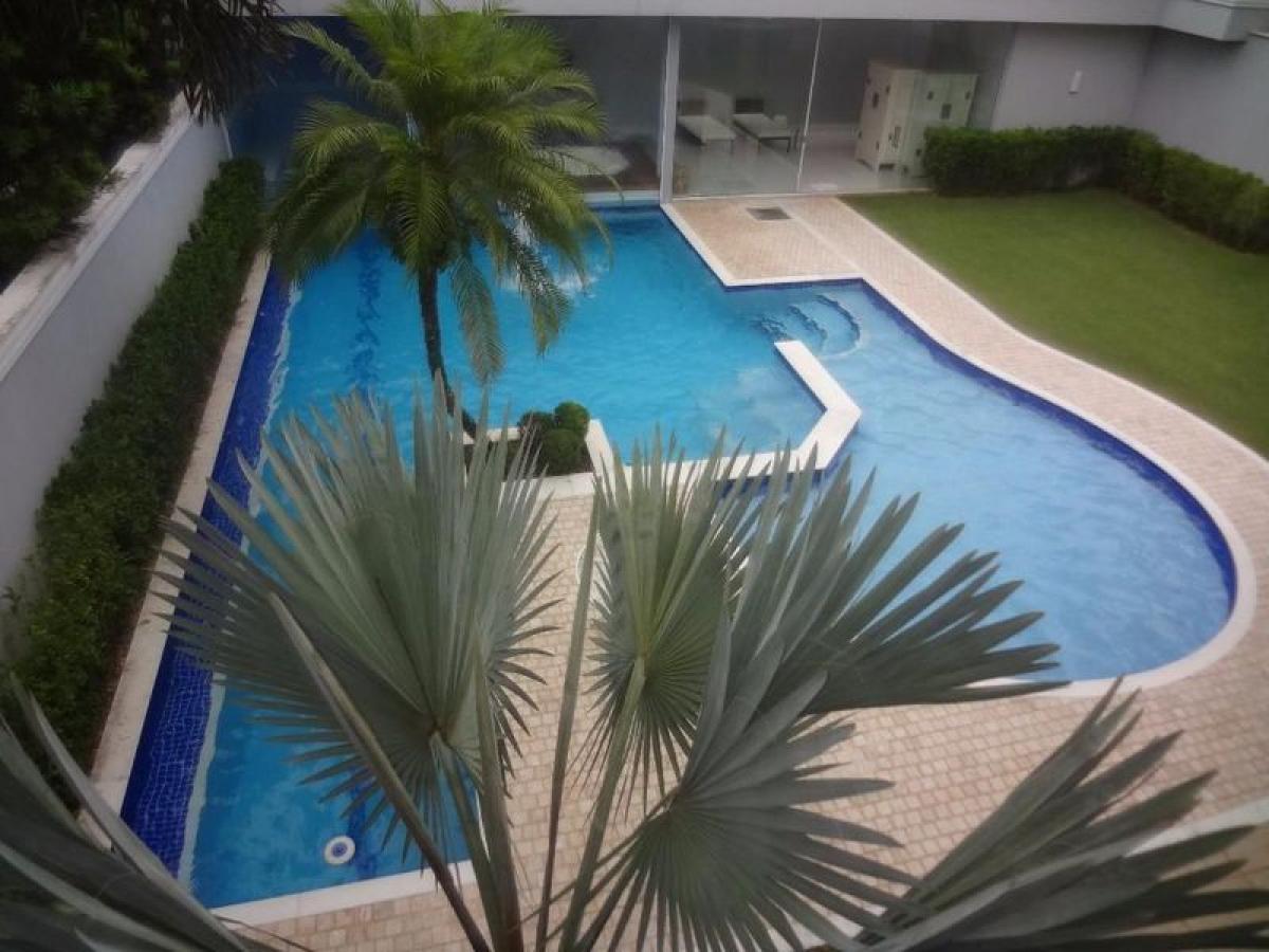 Casa de 6 dormitorios en Sao Paulo, Brazil No. 443019