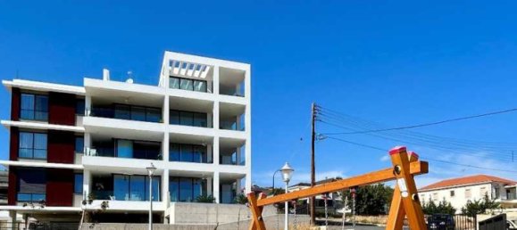 3 Schlafzimmer Wohnung in Agios Athanasios, Cyprus, Nr. 13991 8