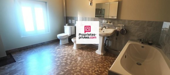 5 bedrooms House in Dreux, France No. 248043 12