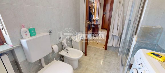 Квартира с 3 спальнями в Трофарелло, Италия № 363179 5