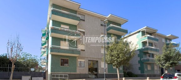 Квартира с 3 спальнями в Трофарелло, Италия № 363179 14