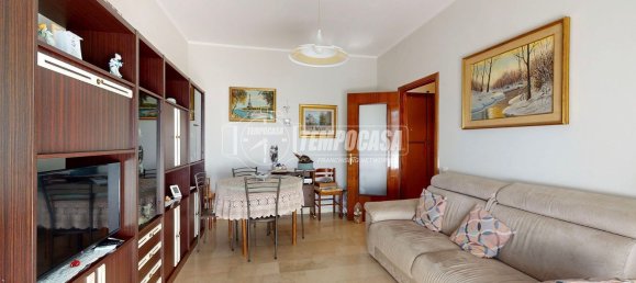 Квартира с 3 спальнями в Трофарелло, Италия № 363179 21