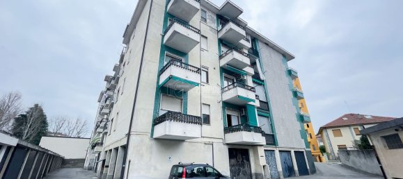 Квартира с 3 спальнями в Трофарелло, Италия № 363179 10