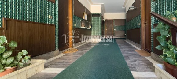 Квартира с 3 спальнями в Трофарелло, Италия № 363179 13