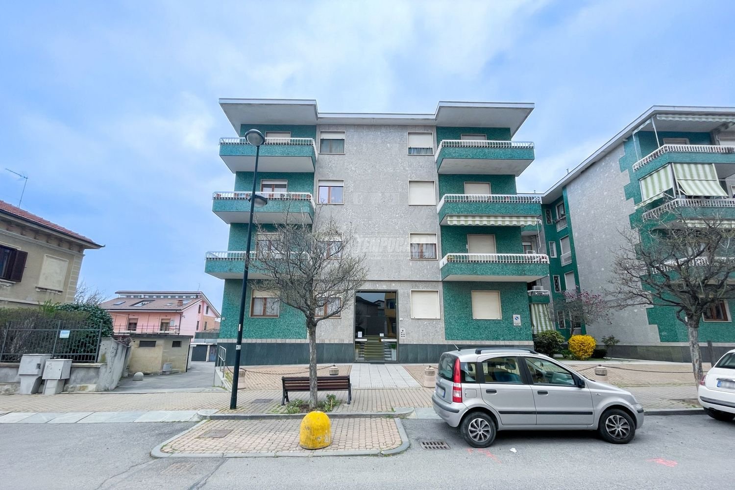 Квартира с 3 спальнями в Трофарелло, Италия № 363179