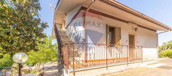 3 bedrooms Villa in Gallicano nel Lazio, Italy No. 352692 20