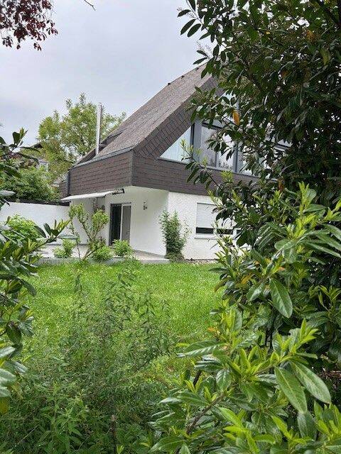 6 rooms Townhouse in Breisgau-Hochschwarzwald, Germany No. 284440