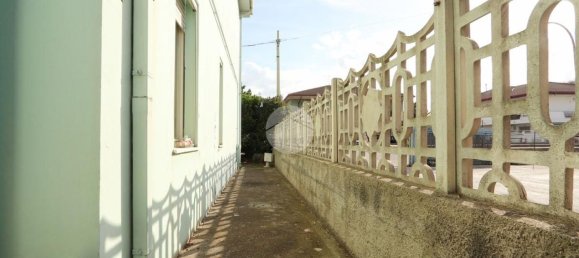 Дом с 8 спальнями в Читта Сант Анджело, Италия № 372151 21