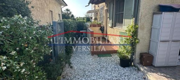 Квартира с 4 комнатами в Монтиньозо, Италия № 188979 2