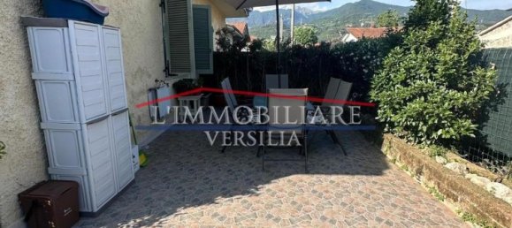 Квартира с 4 комнатами в Монтиньозо, Италия № 188979 3