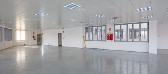 Gebäude in Leganes, Spain 3089m², Nr. 106040 26