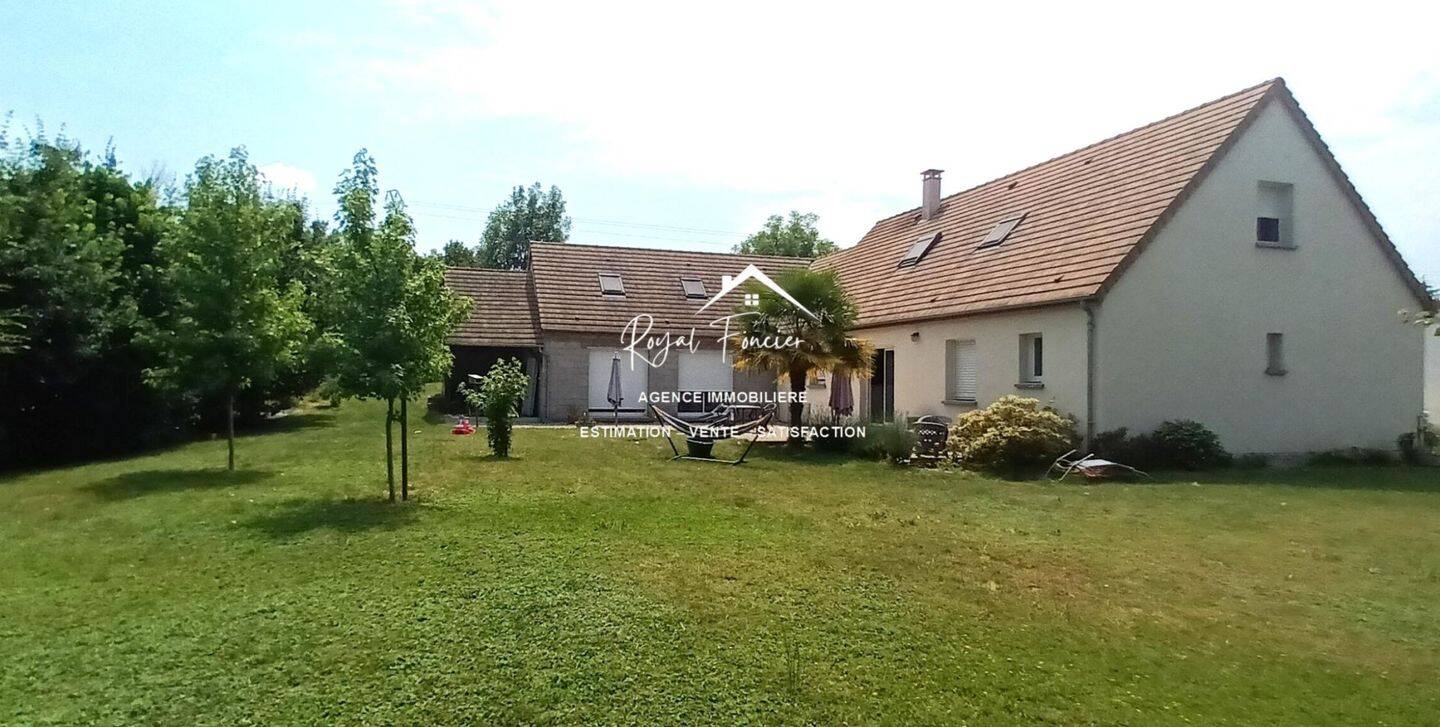 4 Schlafzimmer Haus in Loches, France, Nr. 89764
