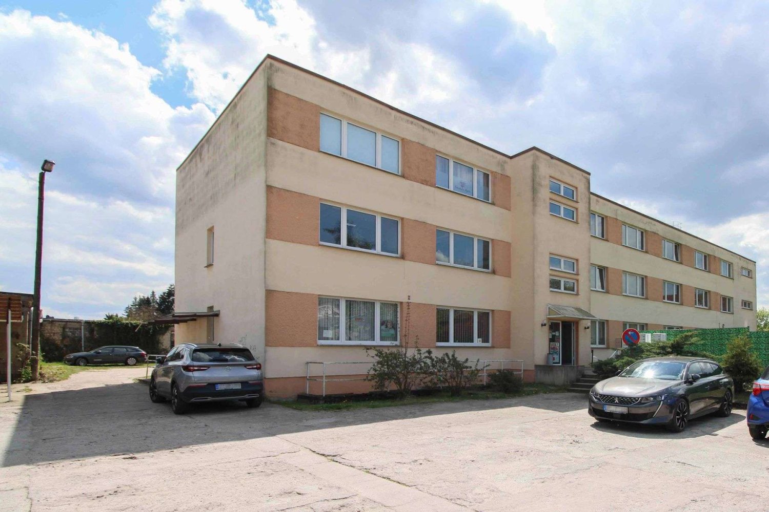  بناية في Brandenburg, Germany 1286متر مربع رقم 44204