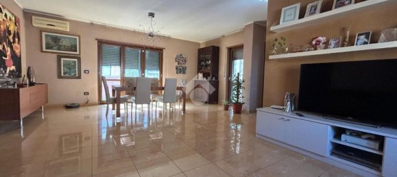 3 chambres Appartement à Cosenza, Italy No. 358554 3