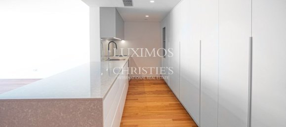 4 bedrooms Villa in Aveiro, Portugal No. 186738 8