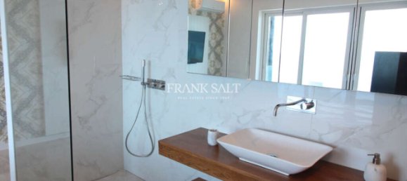 3 chambres Penthouse à Sliema, Malta No. 10079 30